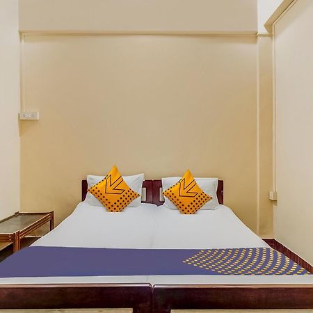 スポット オン 45283 ニュー ウシャカル ロッジング&ボーディング Nirmal  エクステリア 写真